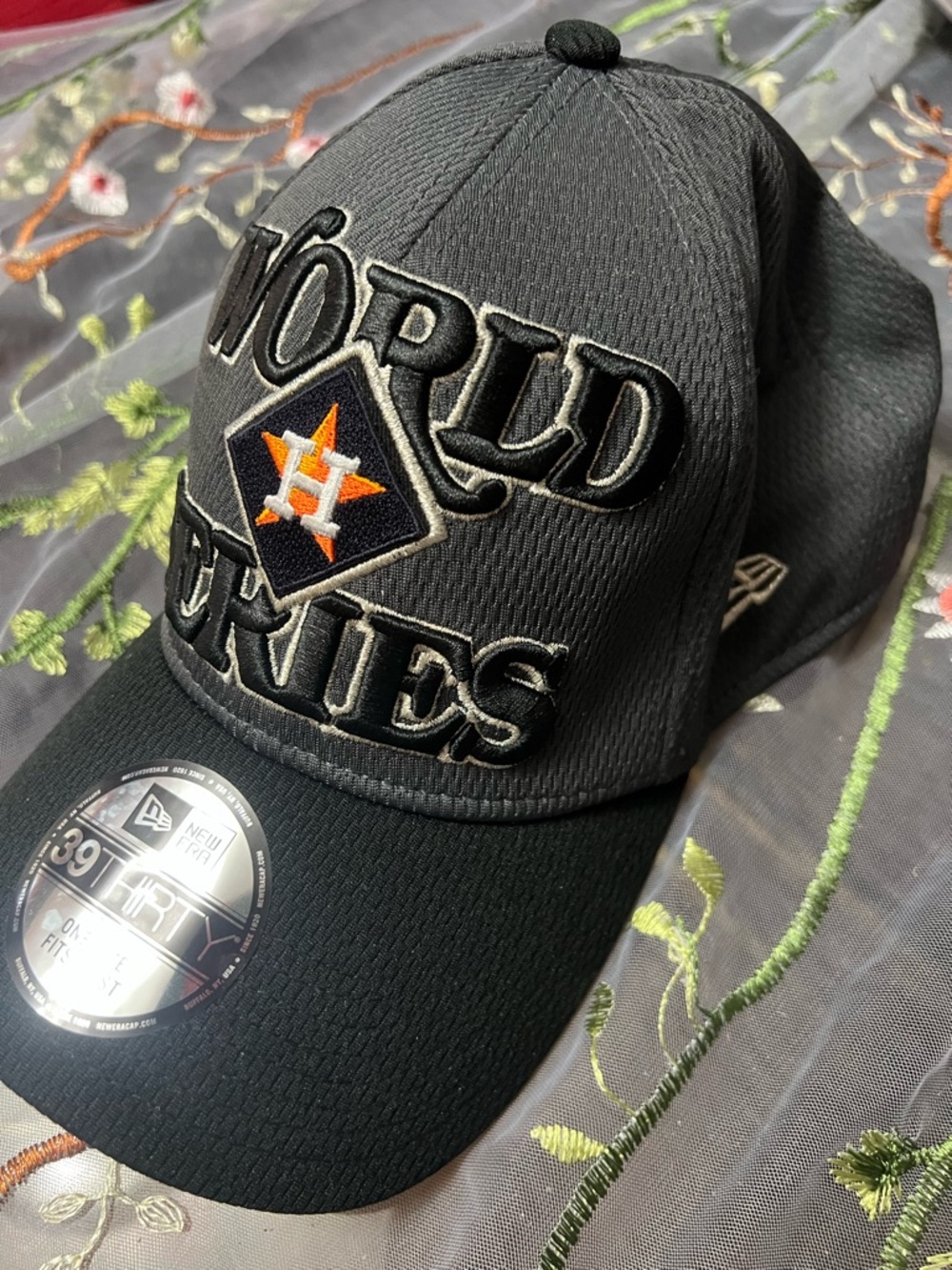 New Era Black & Gray 39THIRTY World Series Fitted Cap